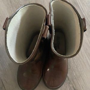 Boys rain boots